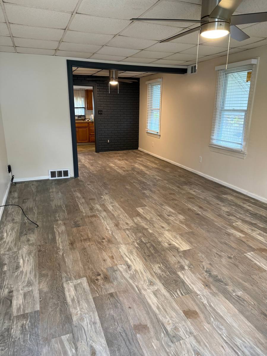 House for rent at 1 Centre Ave, Mantua, NJ 08051