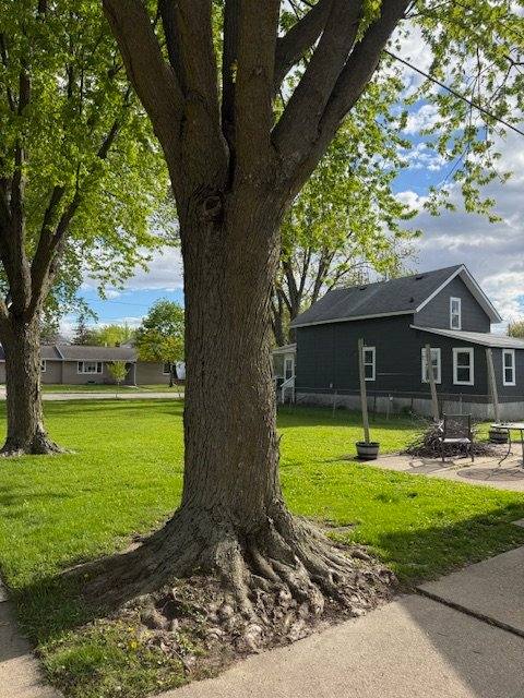 Apartment for rent at 705 Rugby St, Oshkosh, WI 54902