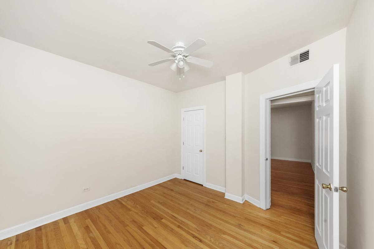 Apartment for rent at 550 W Aldine Ave #GDNR, Chicago, IL 60657
