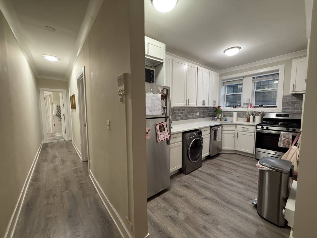 Apartment for rent at 3815 N Greenview Ave #3817-5 -1e, Chicago, IL 60613