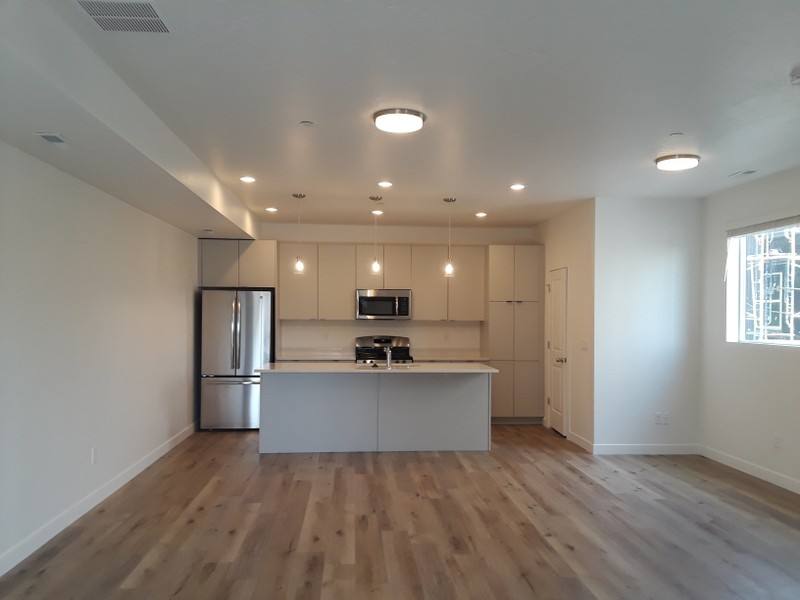 Townhouse for rent at 3371 S Orchard Dr, Bountiful, UT 84010