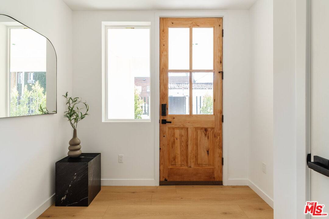Townhouse for rent at 6765 Lexington Ave #A, Los Angeles, CA 90038
