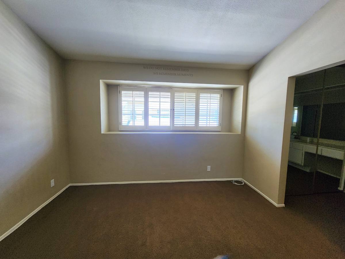 Townhouse for rent at 630 W Palm Ave, Orange, CA 92868