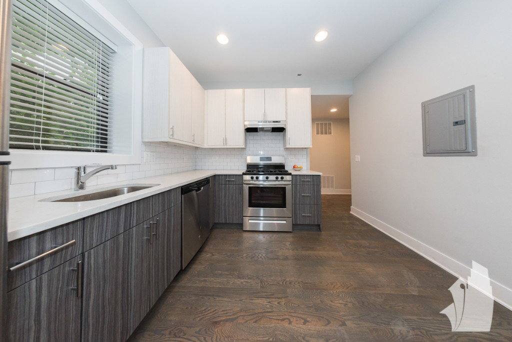Apartment for rent at 2618 N Rockwell St, Chicago, IL 60647