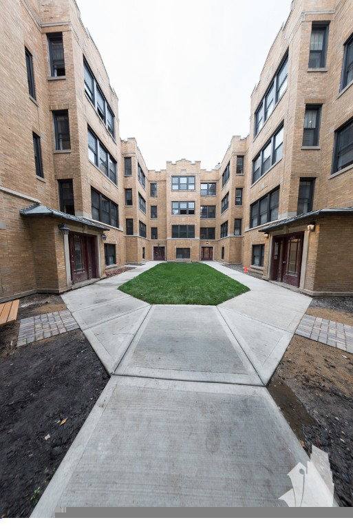 Apartment for rent at 2618 N Rockwell St, Chicago, IL 60647