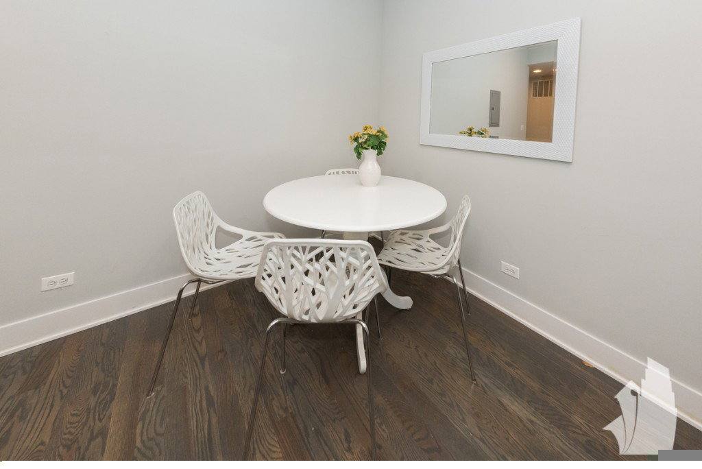 Apartment for rent at 2618 N Rockwell St, Chicago, IL 60647