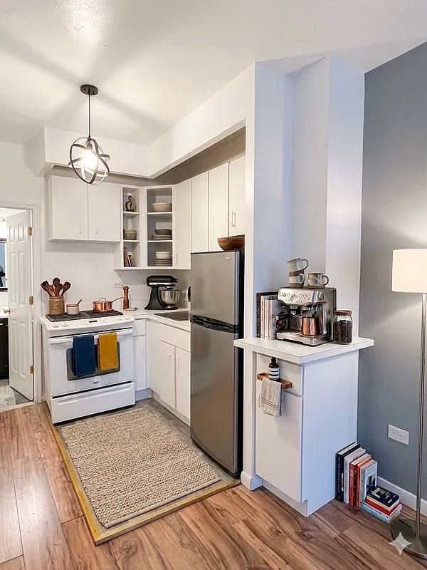Apartment for rent at 370 W 52nd St #3B, New York, NY 10019
