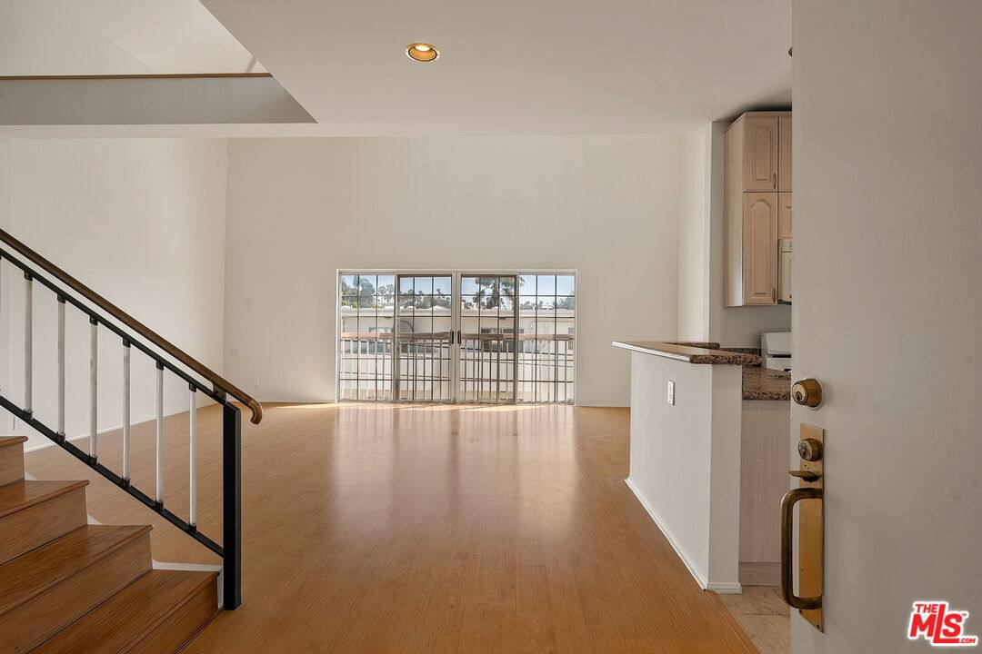House for rent at 923 Euclid St #302, Santa Monica, CA 90403