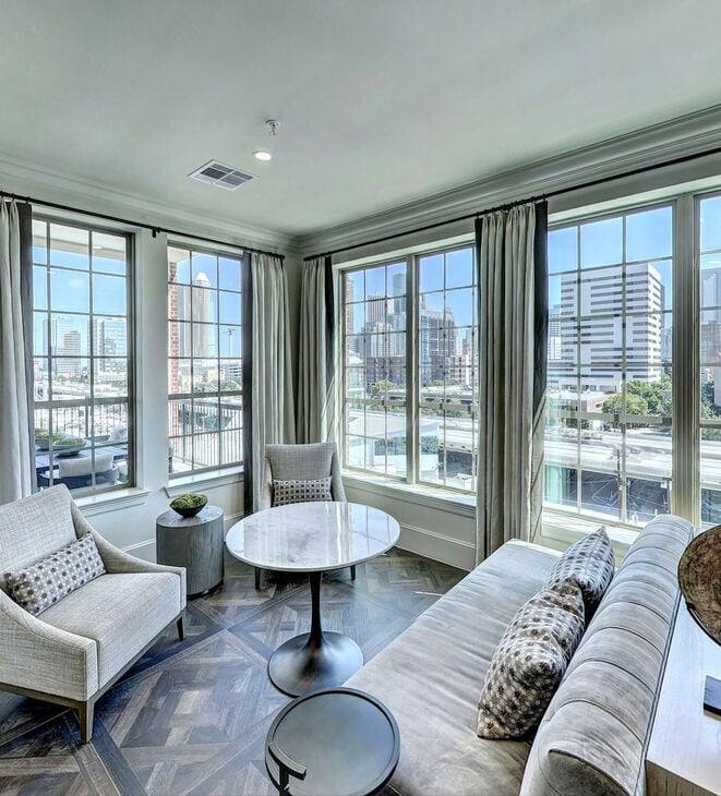Apartment for rent at 2111 Austin St, Houston, TX 77002