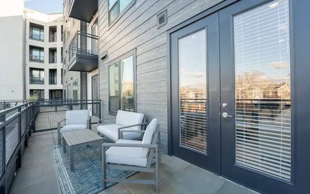 Apartment for rent at 616 W 20th St, Houston, TX 77008