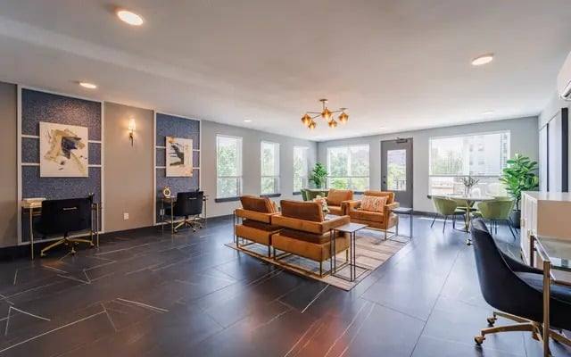 Apartment for rent at 616 W 20th St, Houston, TX 77008