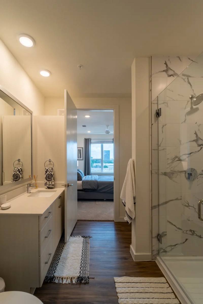 Apartment for rent at 3275 Summer St, Houston, TX 77007