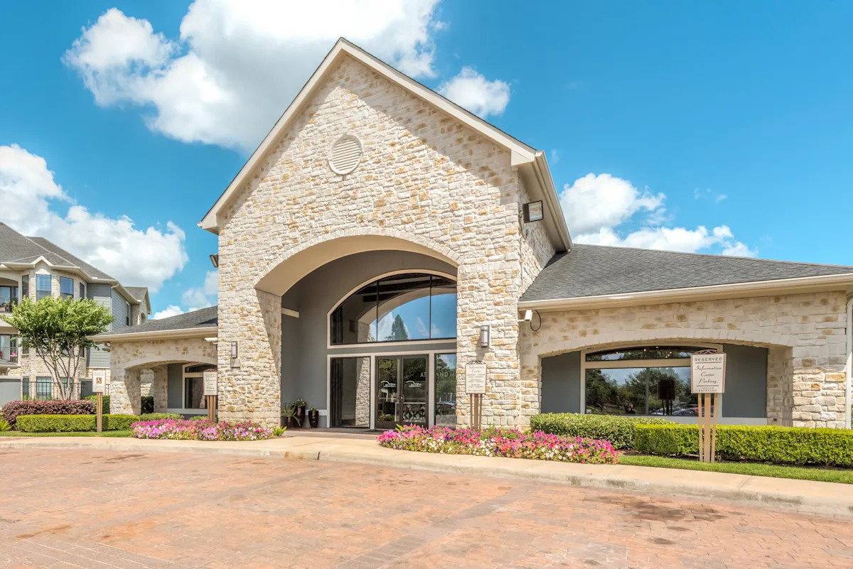 Apartment for rent at 19002 Mission Park Dr, Richmond, TX 77407