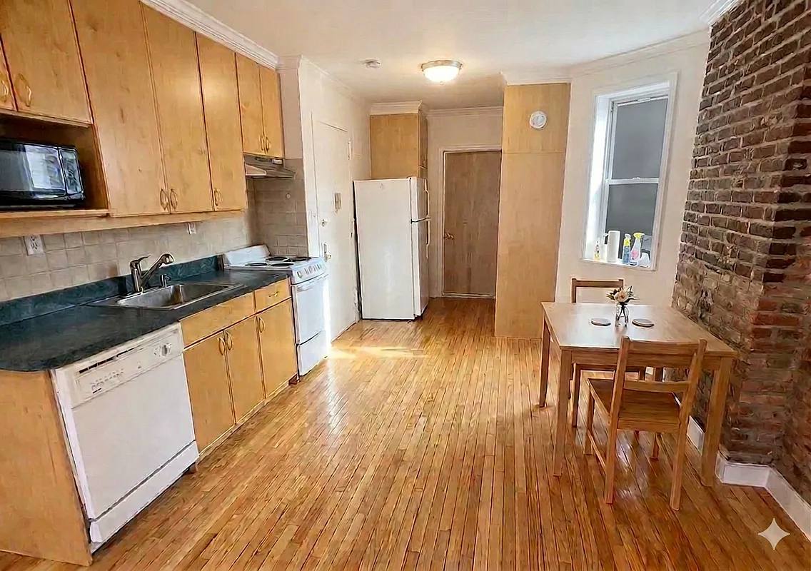 Apartment for rent at 527 W 48th St #3RW, New York, NY 10036