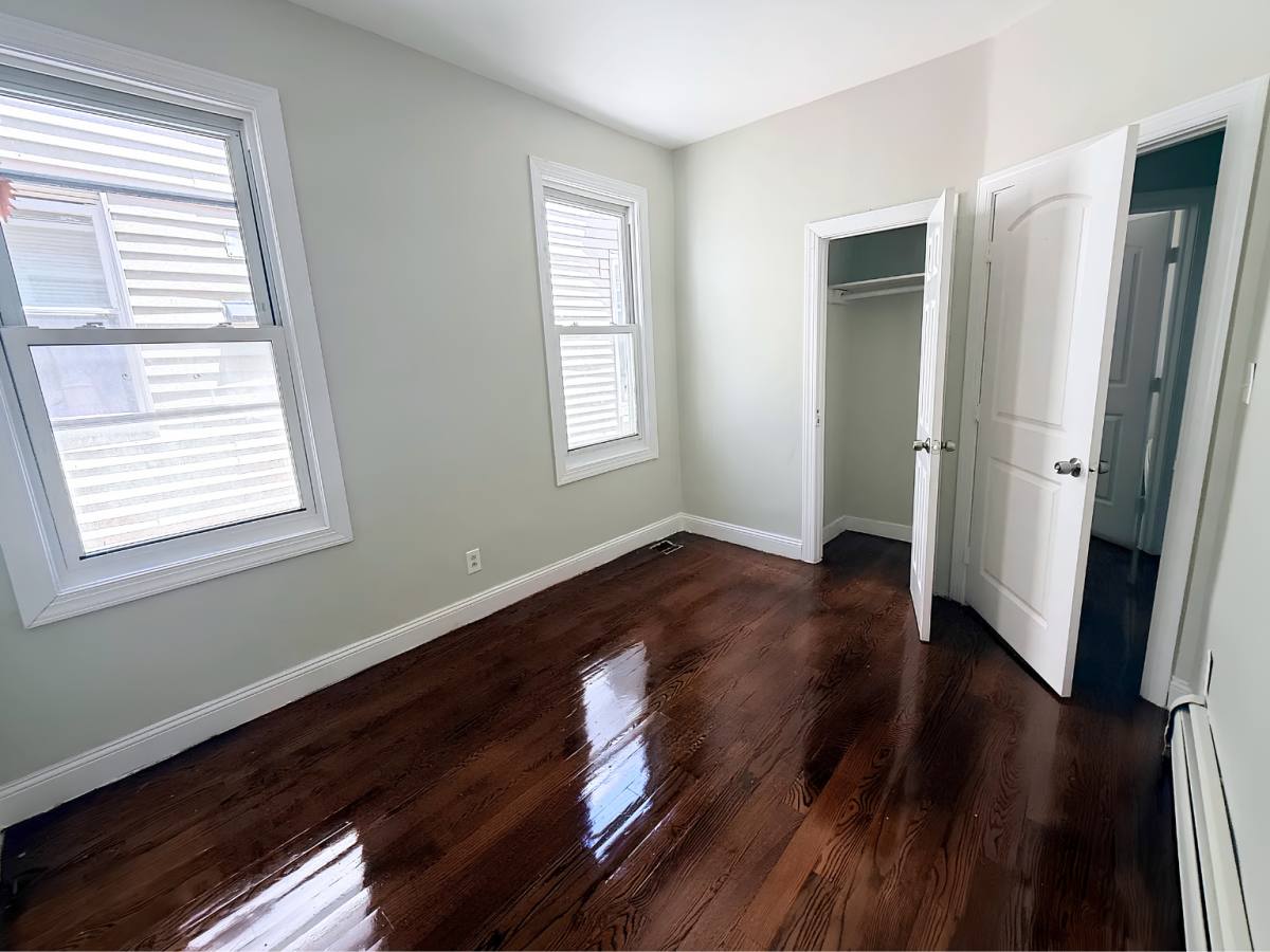Apartment for rent at 203 N 15th St #3C, East Orange, NJ 07017