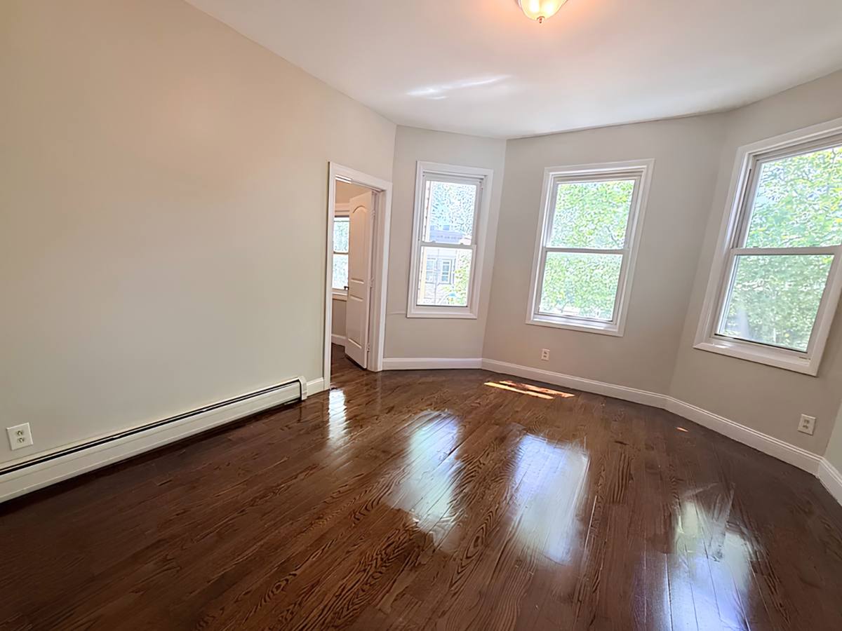 Apartment for rent at 203 N 15th St #3C, East Orange, NJ 07017