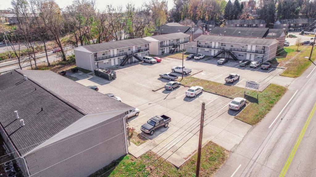 Apartment for rent at 1818 N Elm St, Henderson, KY 42420