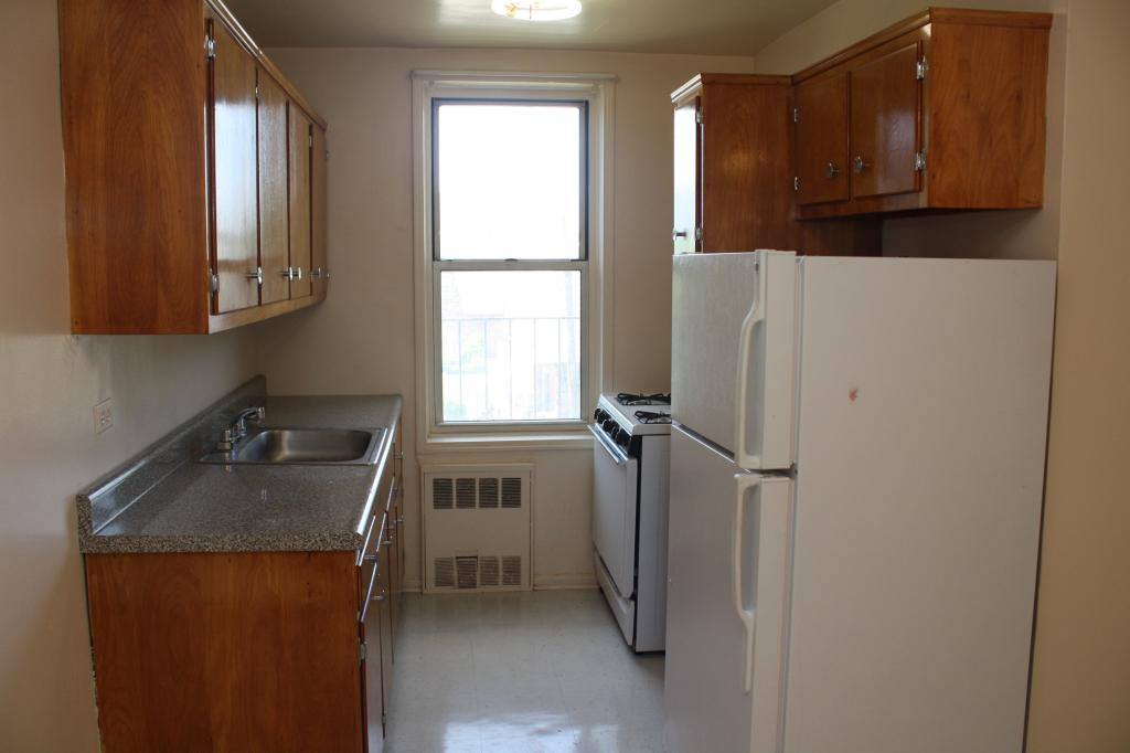 Apartment for rent at 1430 Seagirt Blvd #2M, Far Rockaway, NY 11691
