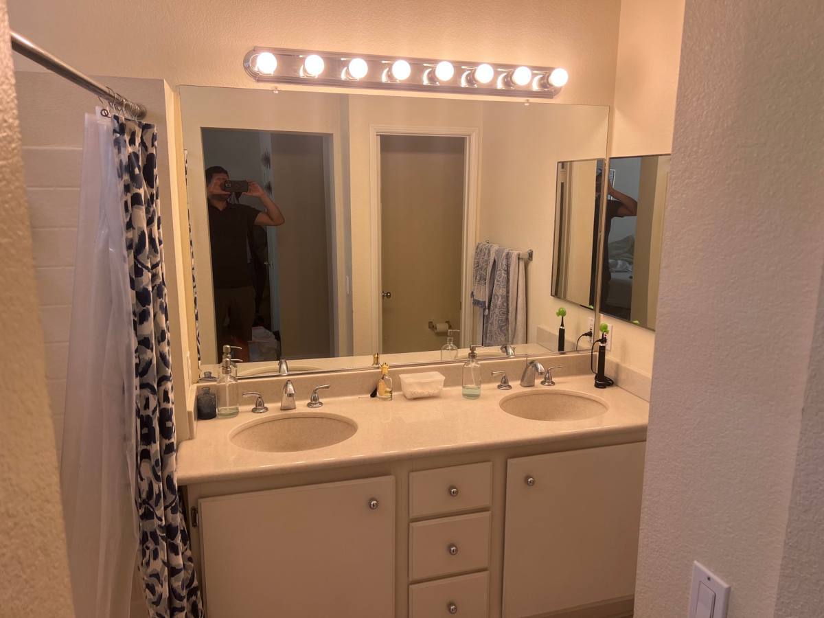 Townhouse for rent at 1457 Zehner Way, Placentia, CA 92870