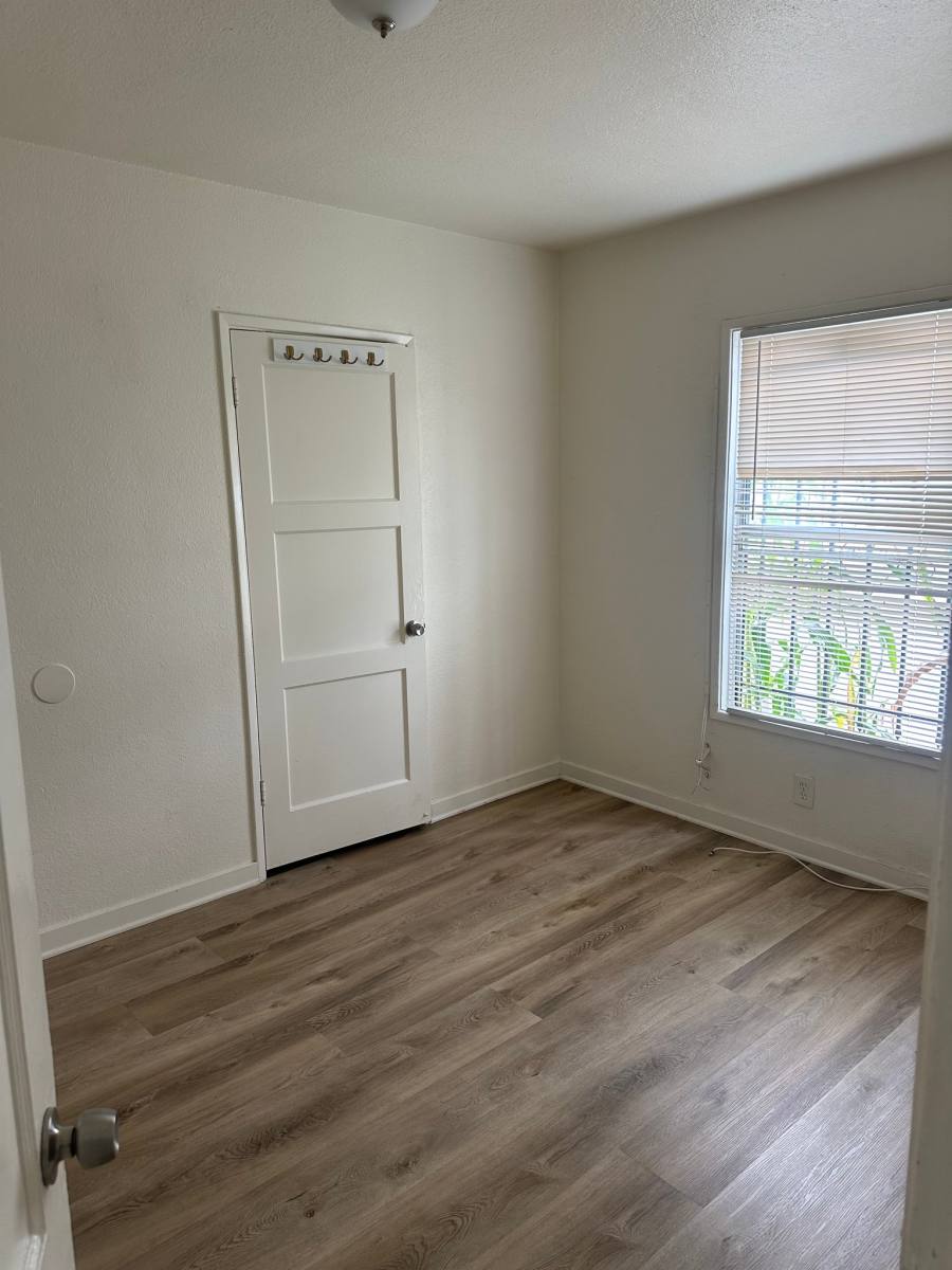 Apartment for rent at 1974 Henderson Ave, Long Beach, CA 90806