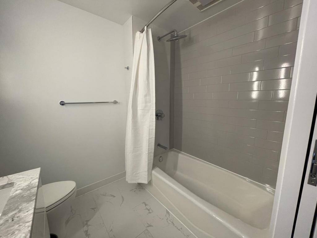 House for rent at 987 Queen St #227, Honolulu, HI 96814