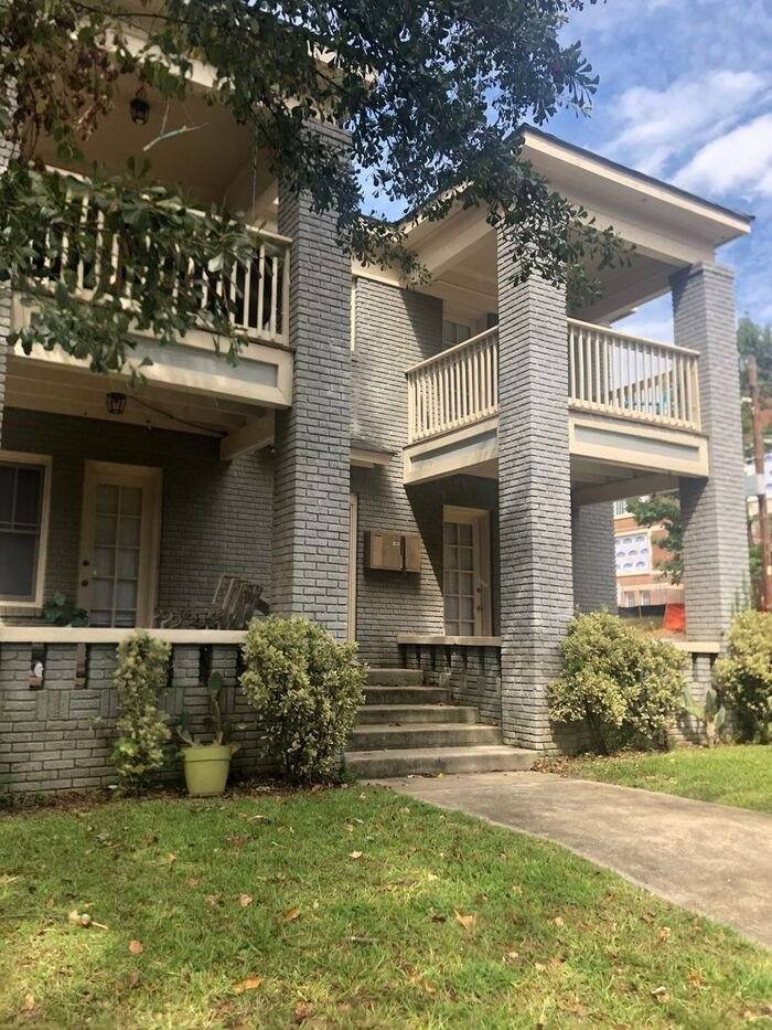 Apartment for rent at 725 Catherine St #1, Atlanta, GA 30310