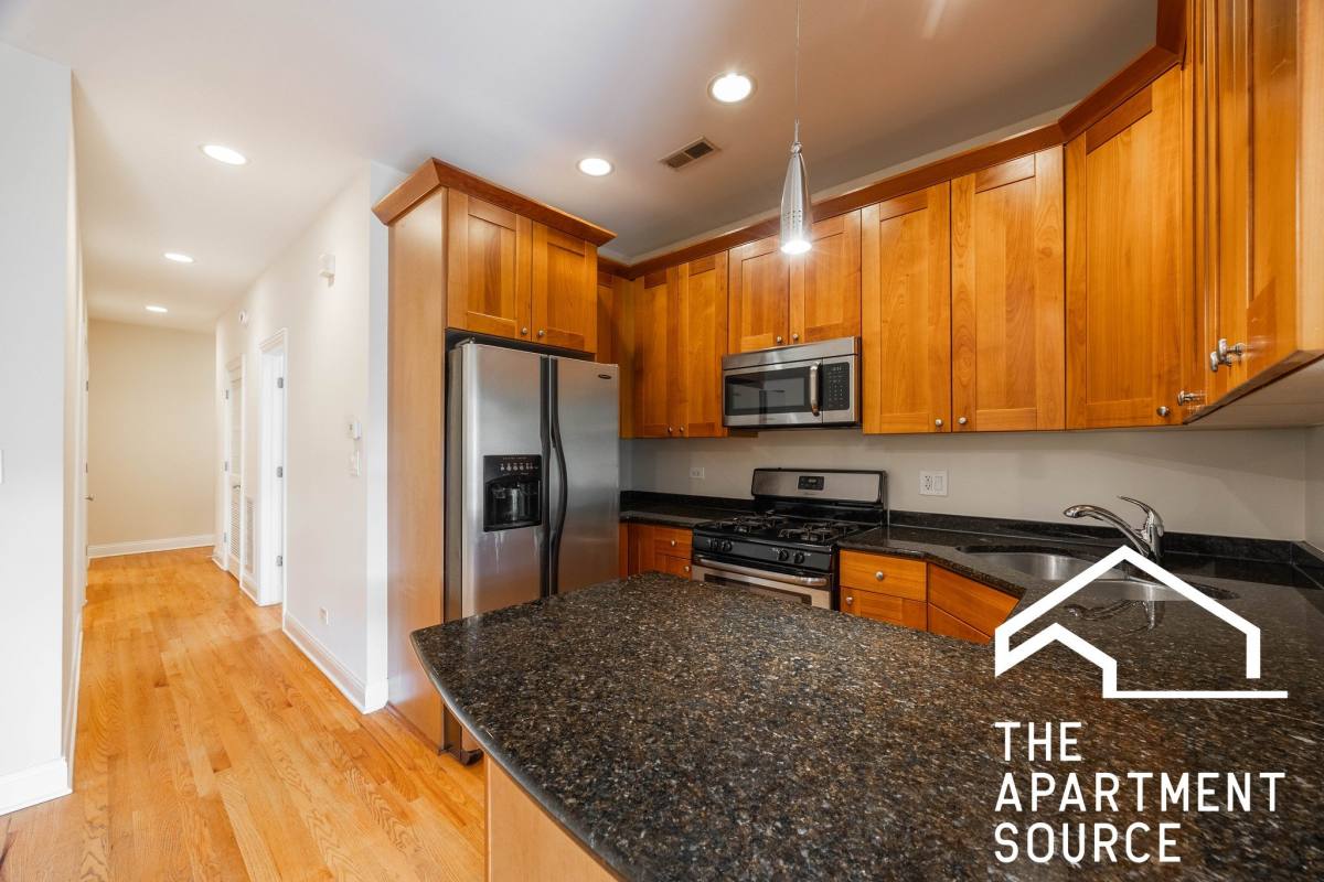 Apartment for rent at 2656 N Hamlin Ave #2S, Chicago, IL 60647