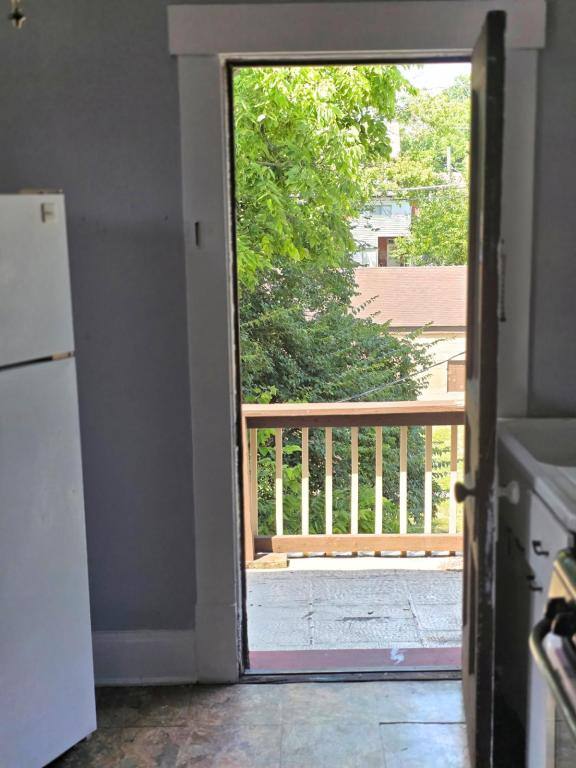 Apartment for rent at 68 E Hudson St, Columbus, OH 43202