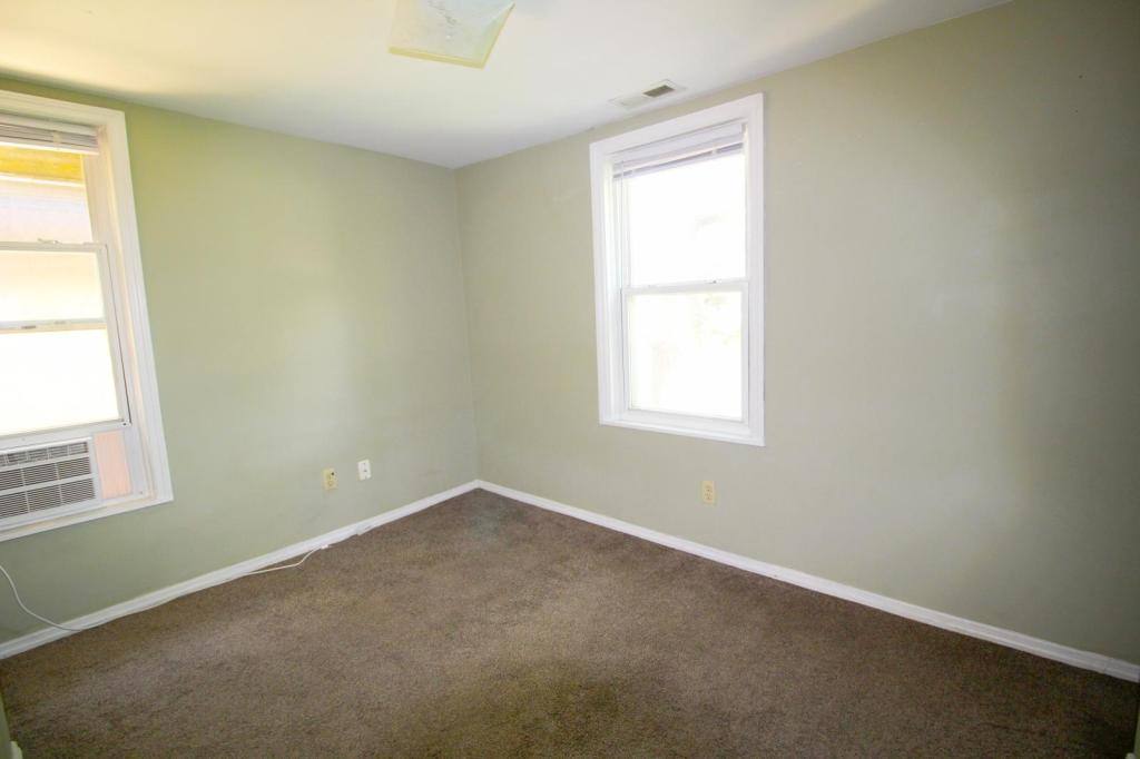 Apartment for rent at 2584 Deming Ave, Columbus, OH 43202