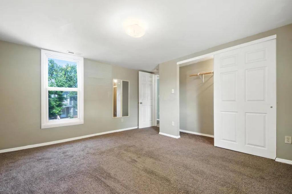 Apartment for rent at 2584 Deming Ave, Columbus, OH 43202