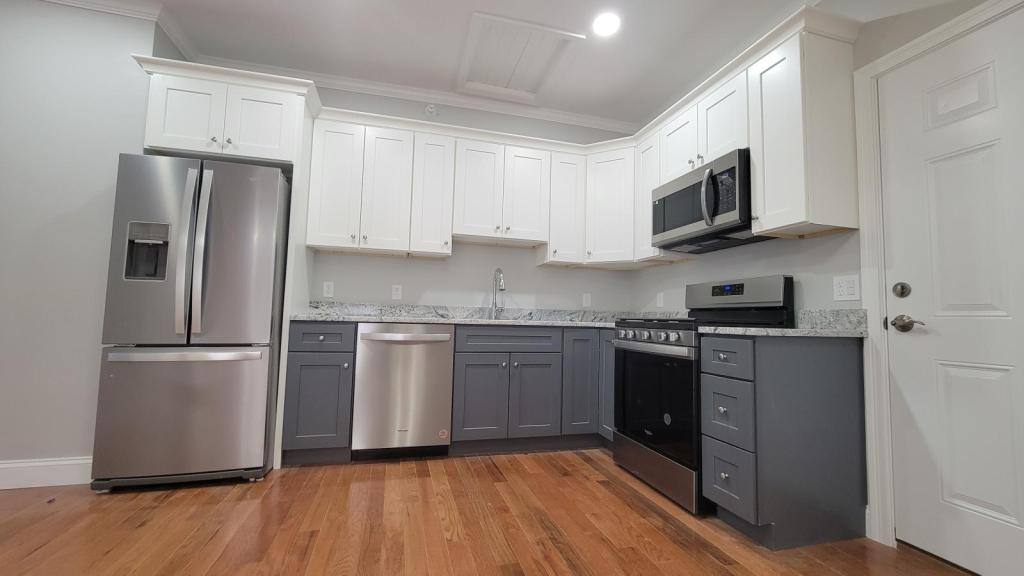 Apartment for rent at 761 Highland Ave #8, Fall River, MA 02720