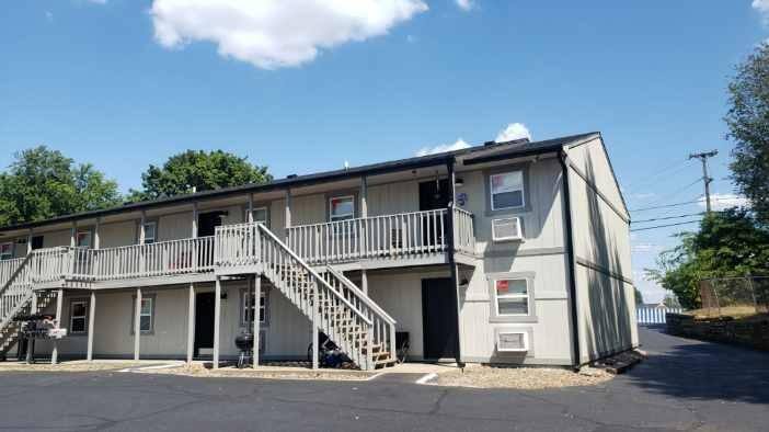 Apartment for rent at 3242 Old Hartford Rd #12, Owensboro, KY 42303