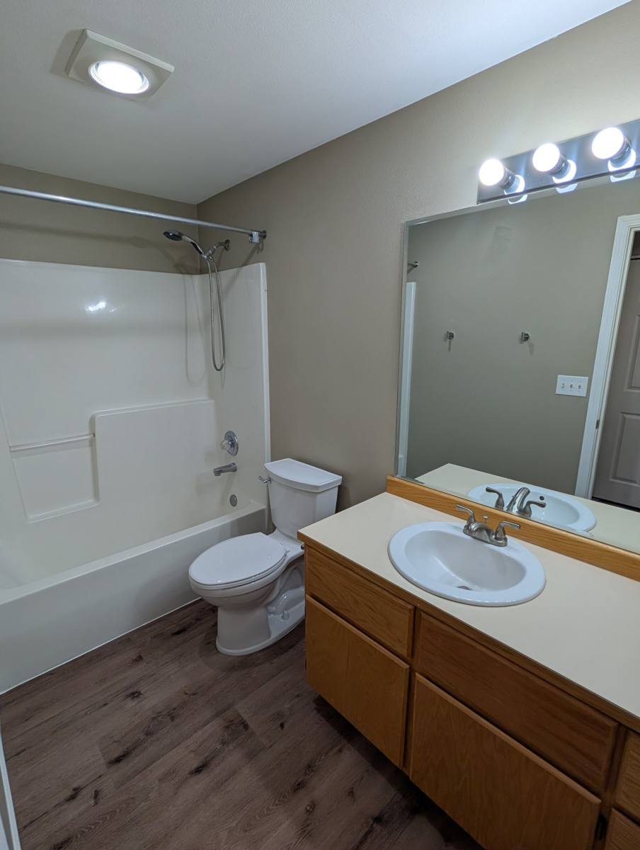 Apartment for rent at 2900 W Marina Dr #306, Moses Lake, WA 98837
