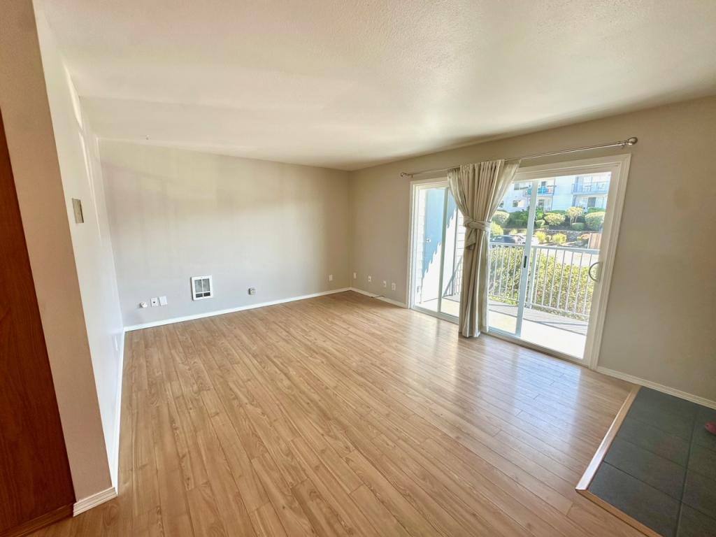 Condo for rent at 22981 Marine View Dr S #D219, Seattle, WA 98198