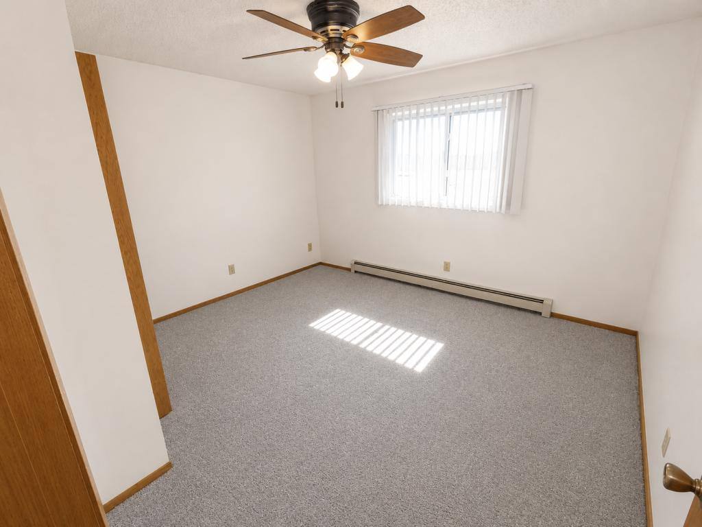 Apartment for rent at 401 15th St NE, Mandan, ND 58554