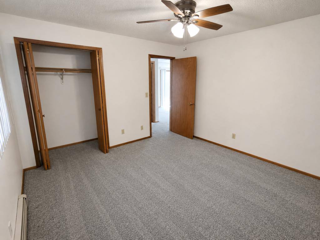 Apartment for rent at 401 15th St NE, Mandan, ND 58554