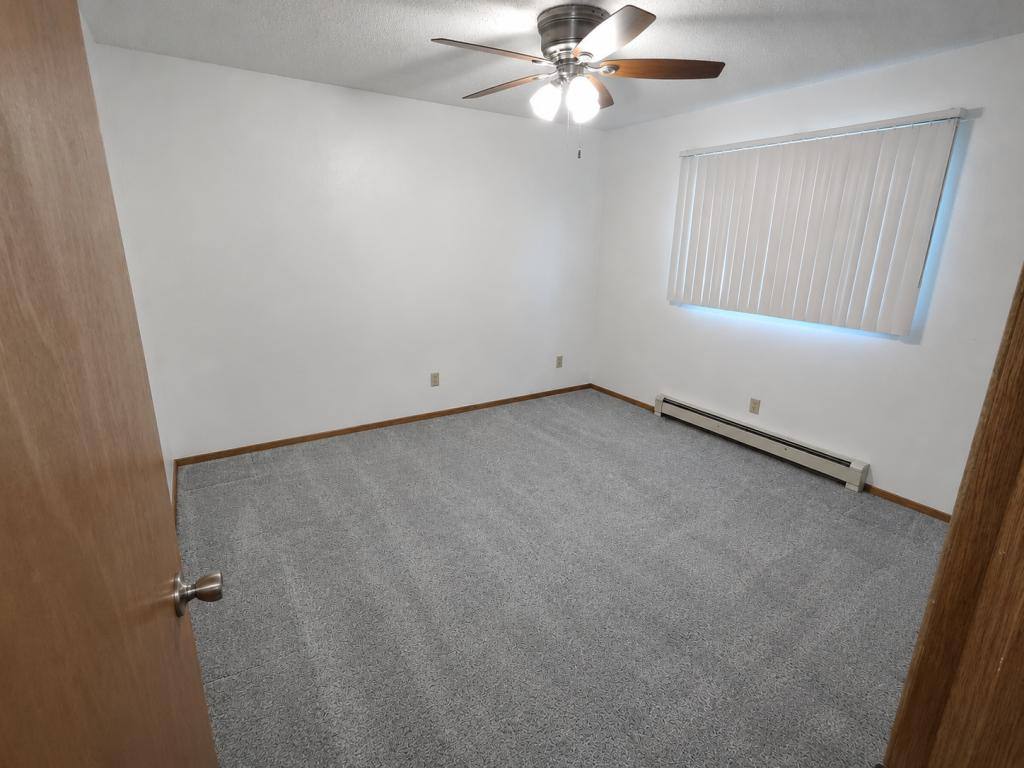 Apartment for rent at 401 15th St NE, Mandan, ND 58554