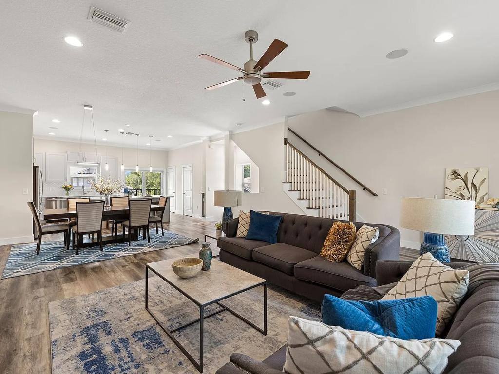 Townhouse for rent at 3120 W Azeele St #1, Tampa, FL 33609