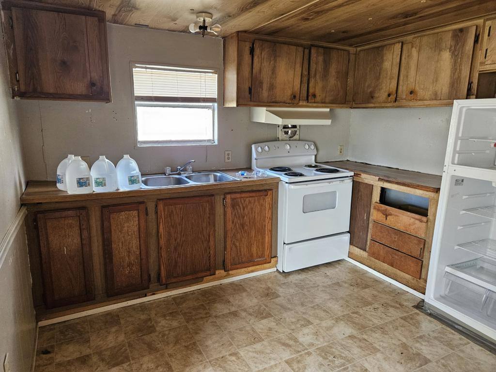 House for rent at 1603 N Highway 71 #10, Alma, AR 72921