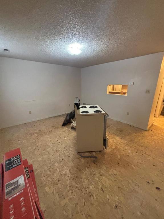 Apartment for rent at 108 N Market St #5, Mount Vernon, MO 65712