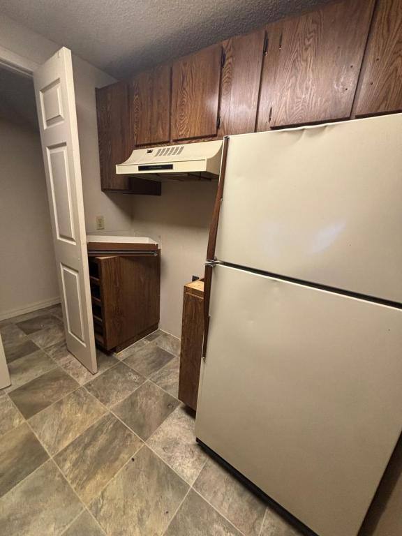 Apartment for rent at 108 N Market St #5, Mount Vernon, MO 65712