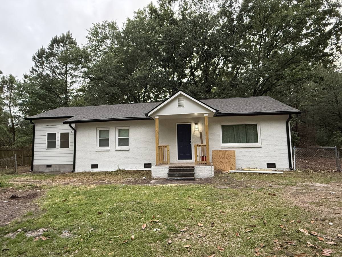 House for rent at 2012 E Williams St, Apex, NC 27539