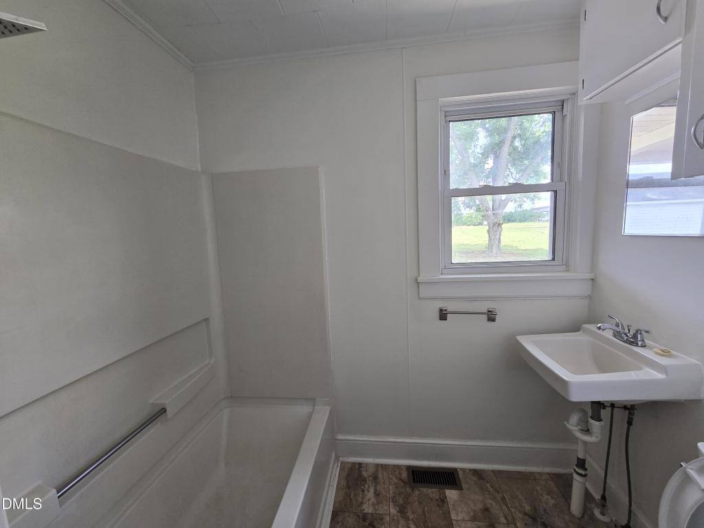 House for rent at 10101 Debnam Rd, Zebulon, NC 27597