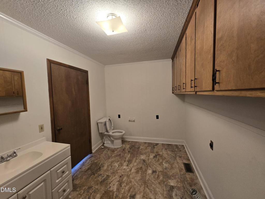 House for rent at 10101 Debnam Rd, Zebulon, NC 27597