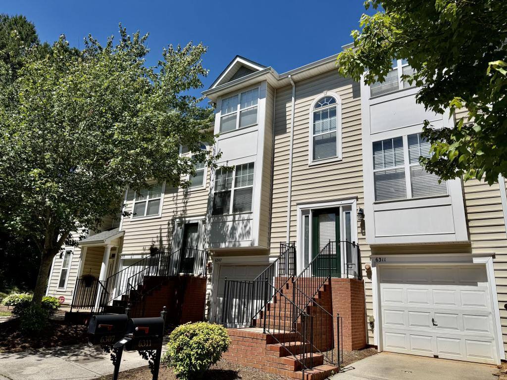 Townhouse for rent at 6307 Gammon Rd, Charlotte, NC 28269
