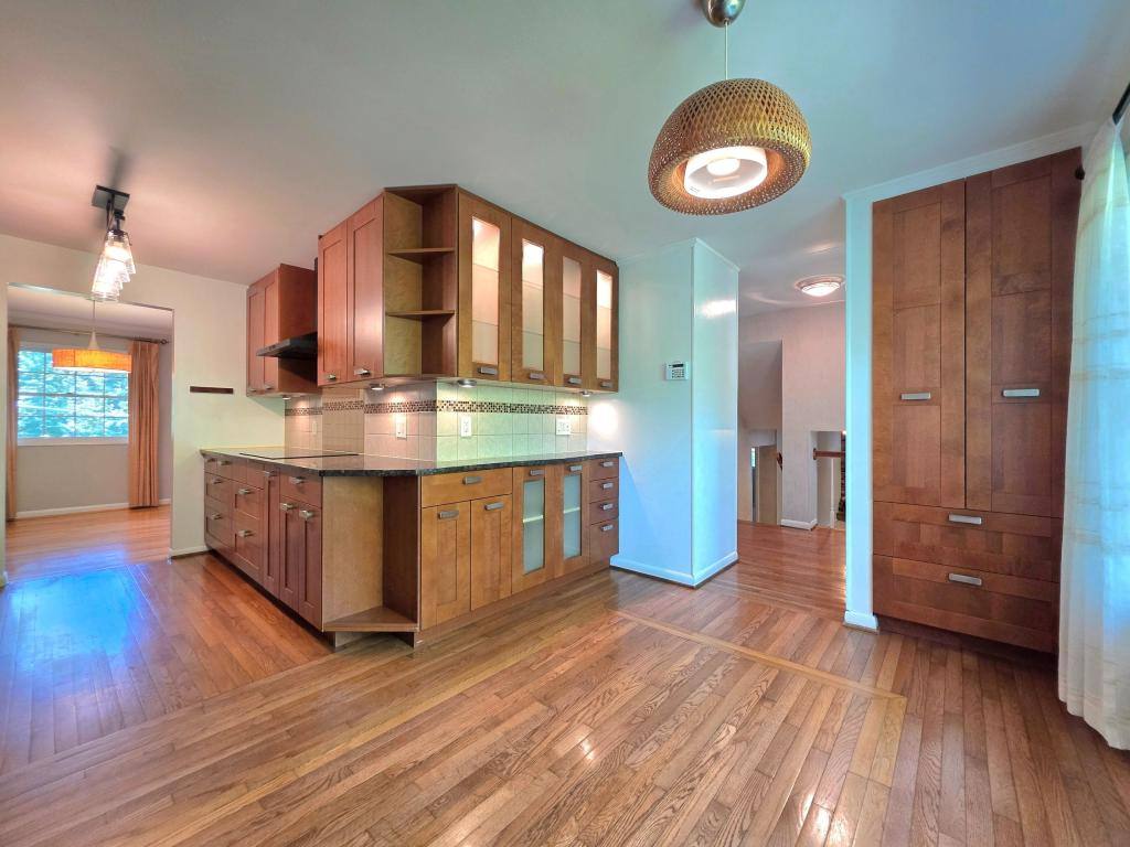 House for rent at 2215 Collingwood Rd, Alexandria, VA 22308