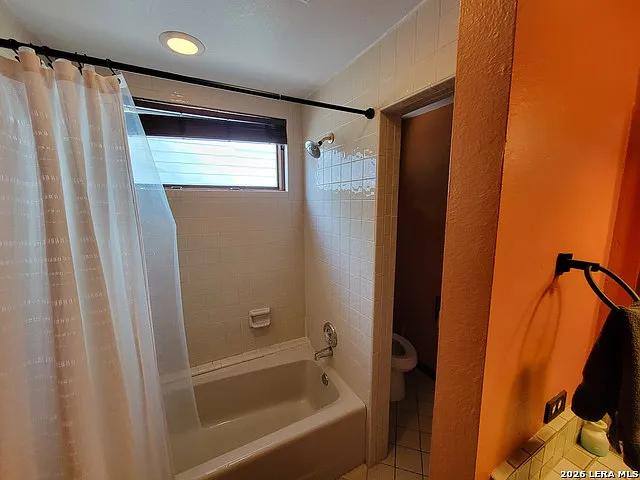 House for rent at 2059 Glenn Dr, Canyon Lake, TX 78133