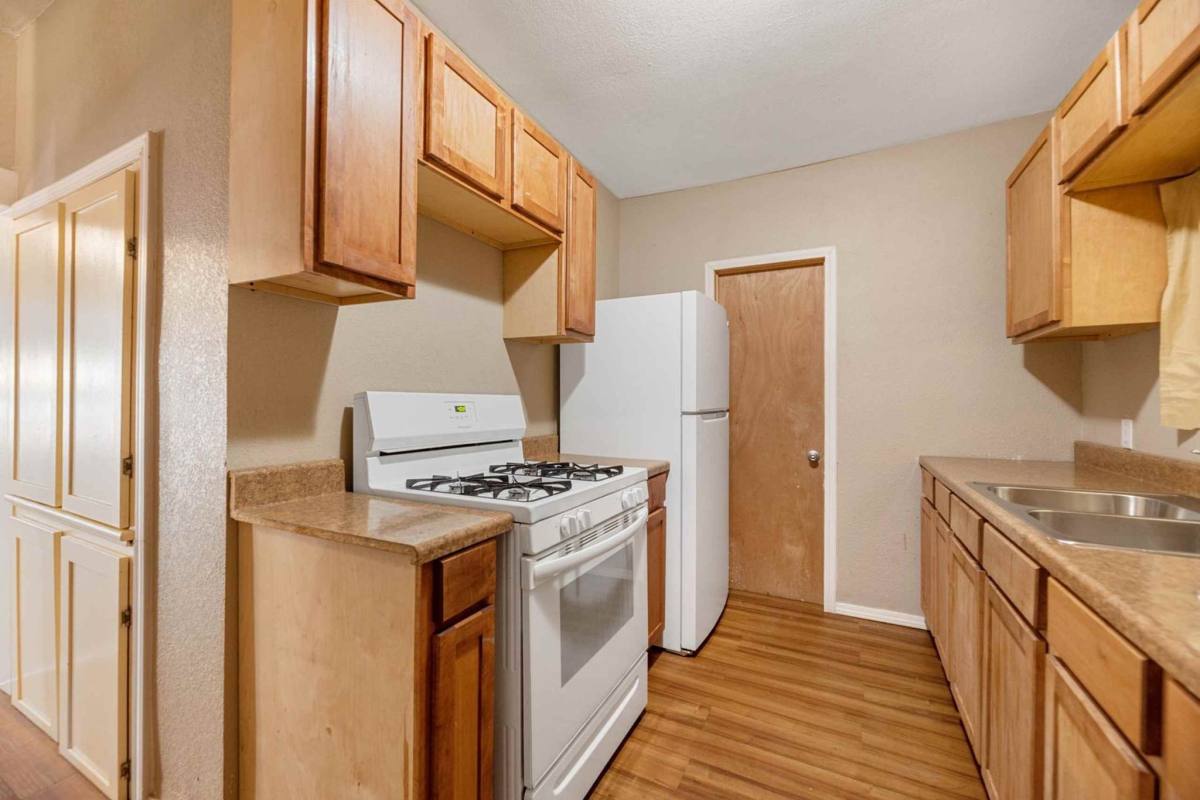 Apartment for rent at 1604 N Topeka, Wichita, KS 67205