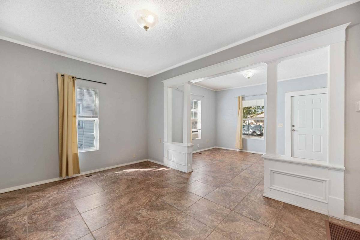 Apartment for rent at 1604 N Topeka, Wichita, KS 67205
