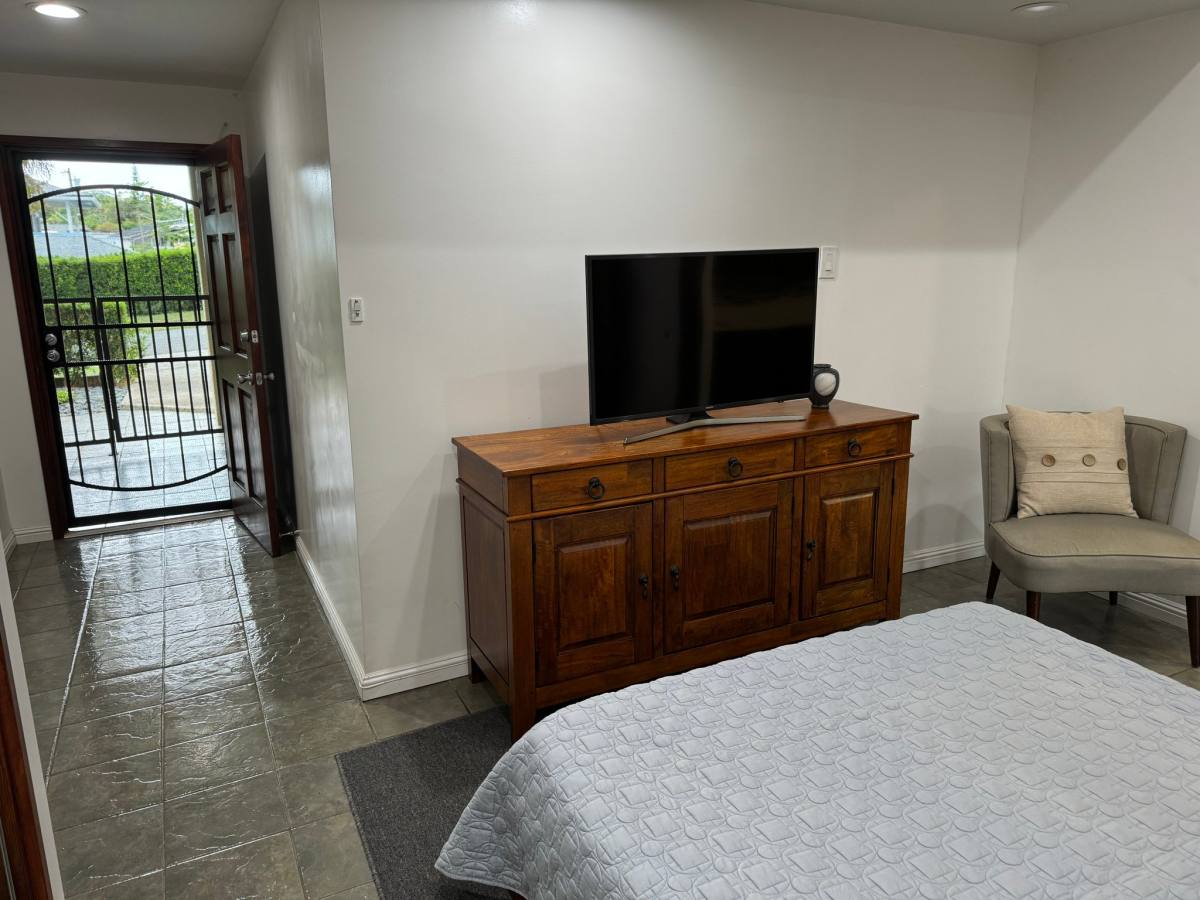 Apartment for rent at 610 Uluoa St #B, Kailua, HI 96734